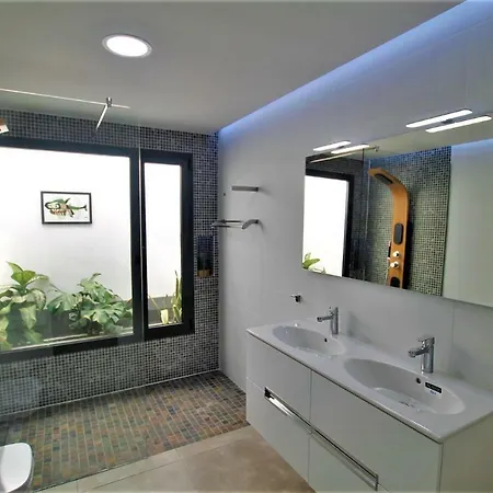 Holiday House And Spa Lanzarote * Tias