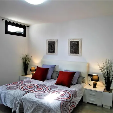 Holiday House And Spa Lanzarote Feriehus Tías