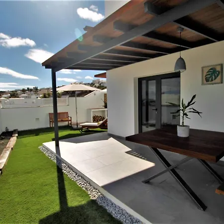 Nyaraló Holiday House And Spa Lanzarote Tías